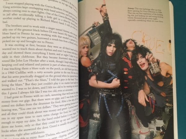 Motley Crue.The Dirt: Confessions of the World's Most Notorious Rock Band - Image 3